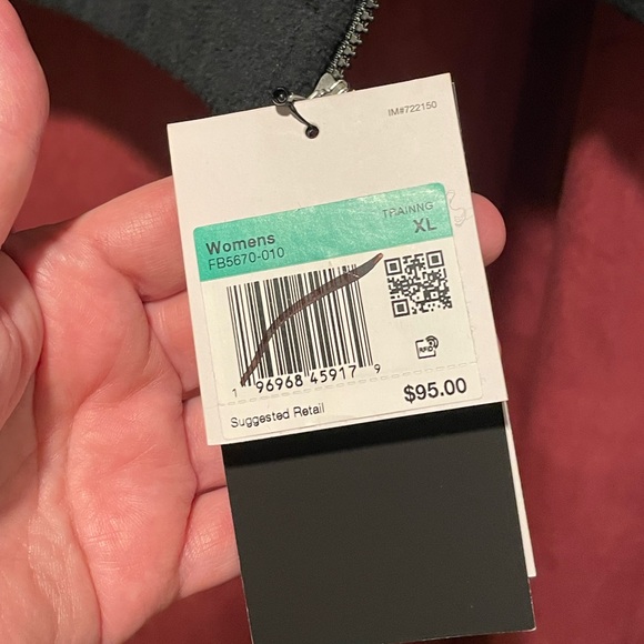 🆕 Nike Women's Therma-FIT One Black/Gold Fleece Full-Zip Jacket - Zip Pockets - Picture 14 of 15